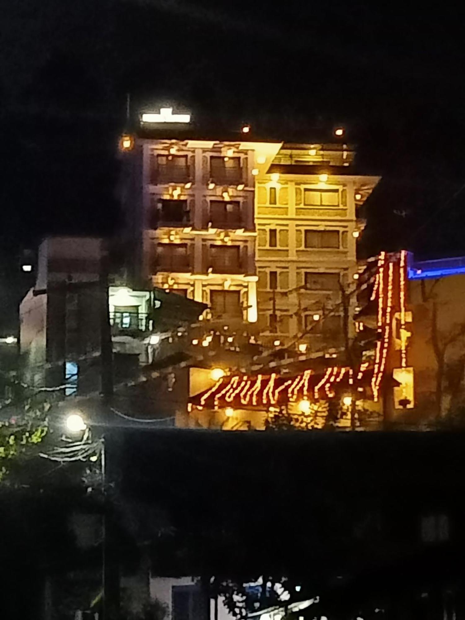 Hotel Kings Pokhara Exterior photo