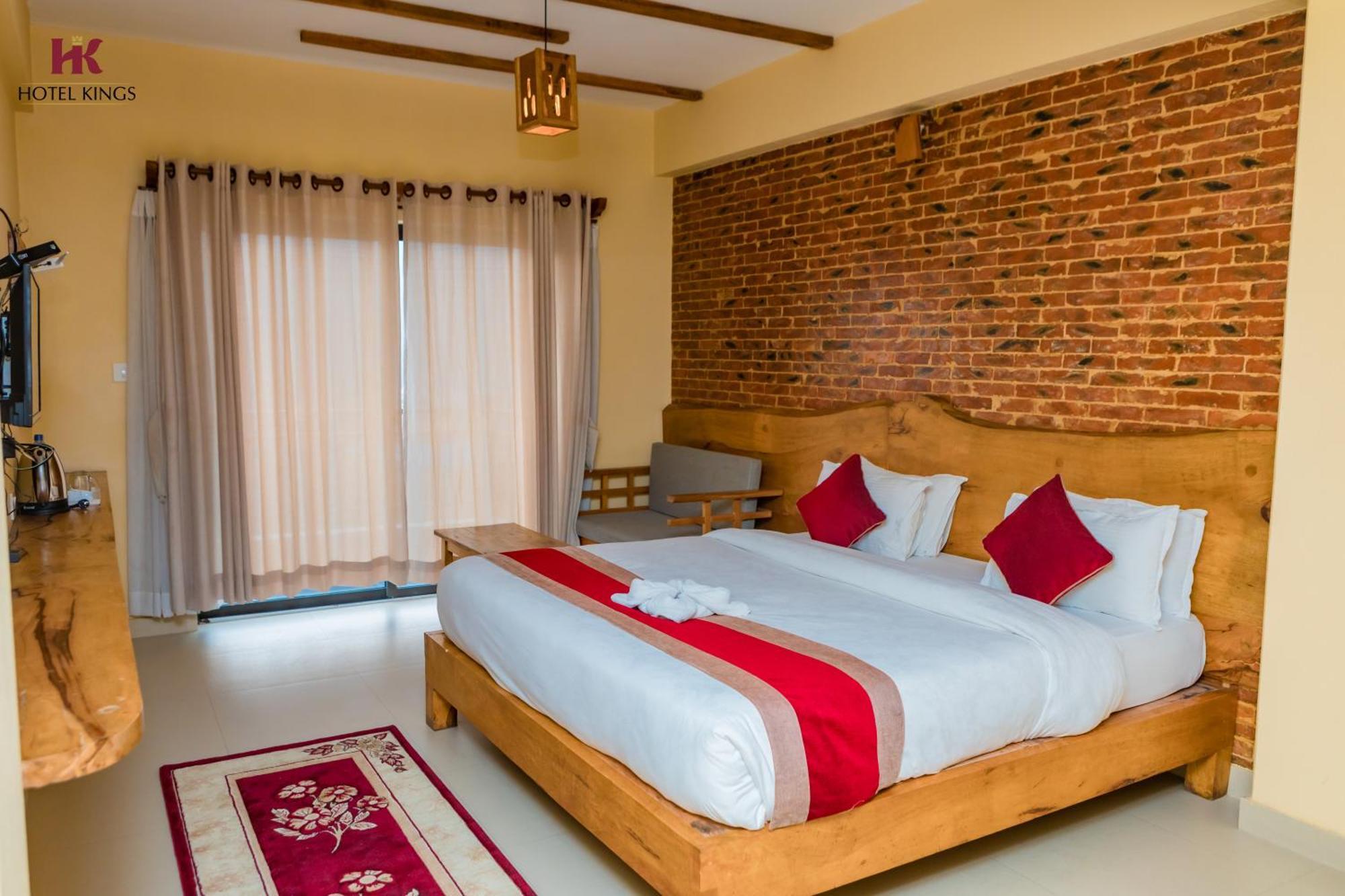 Hotel Kings Pokhara Exterior photo