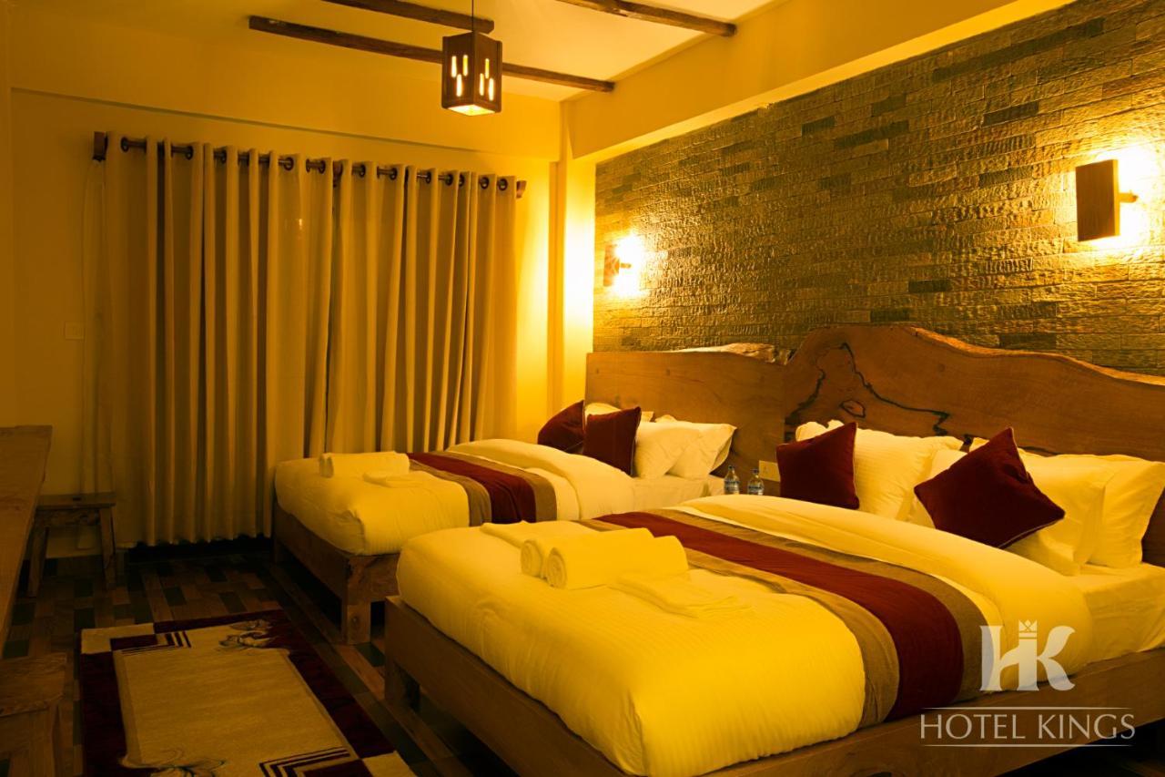Hotel Kings Pokhara Exterior photo
